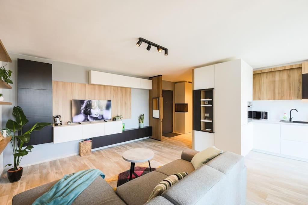 Luxury Apt. Near River & Parking Timişoara Exteriör bild