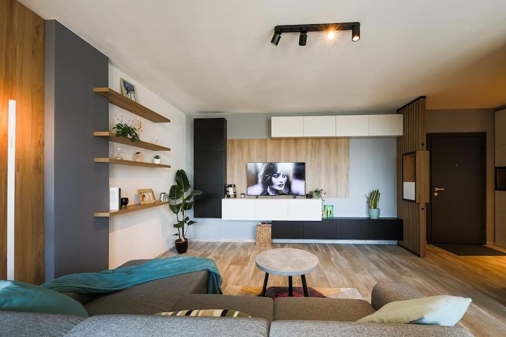 Luxury Apt. Near River & Parking Timişoara Exteriör bild