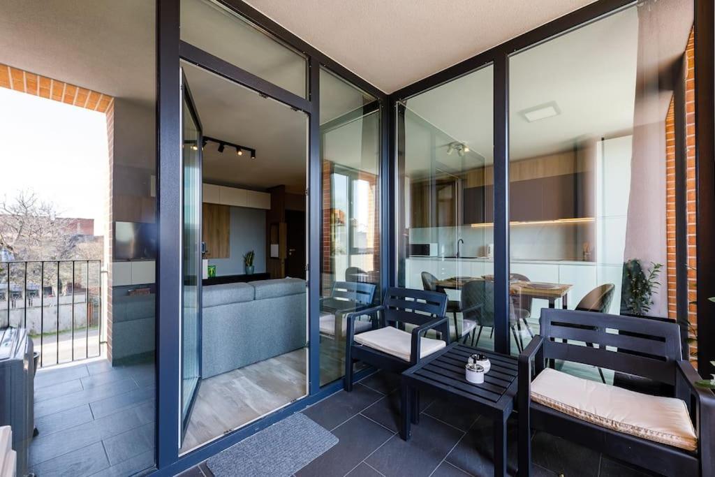 Luxury Apt. Near River & Parking Timişoara Exteriör bild
